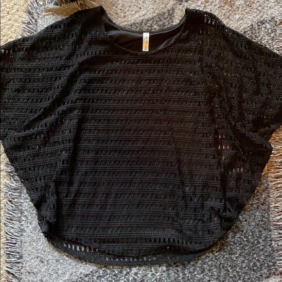 Cape Style Crochet Top - Picture 5 of 5